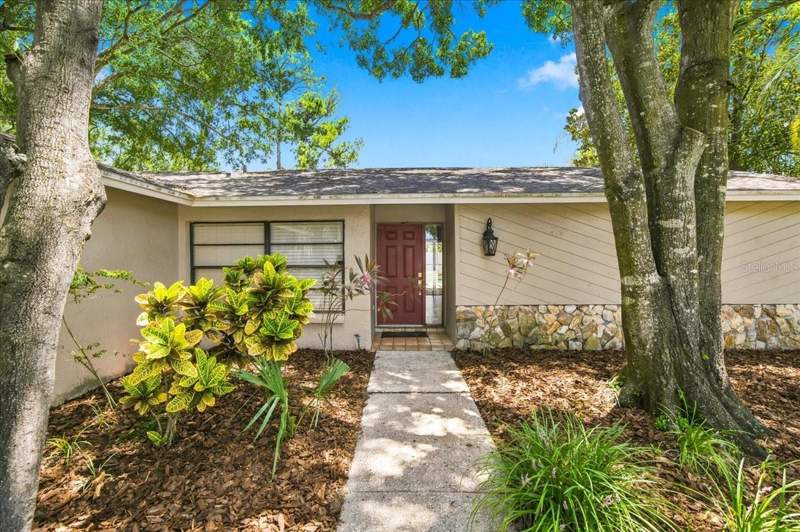 3 bedroom Single Family Residence at 14105 Knottingsley Place, Village Xiii Unit 1 Of Carroll, Tampa — photo 3