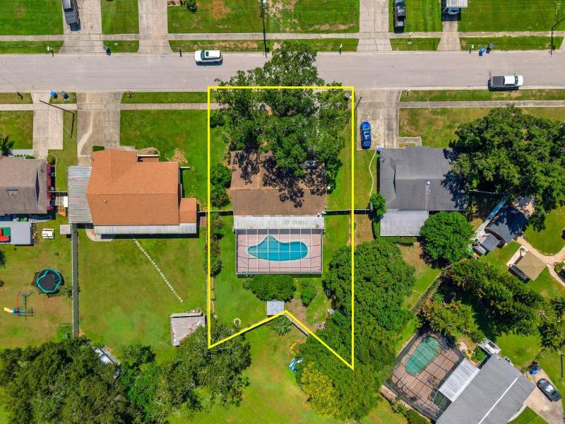 3 bedroom Single Family Residence at 1807 Nova Drive, Meadow Ridge Estates Un 2, Valrico — photo 3