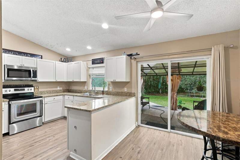 3 bedroom Single Family Residence at 2992 Inca Court, Deltona Lakes Unit 33, Deltona — photo 4
