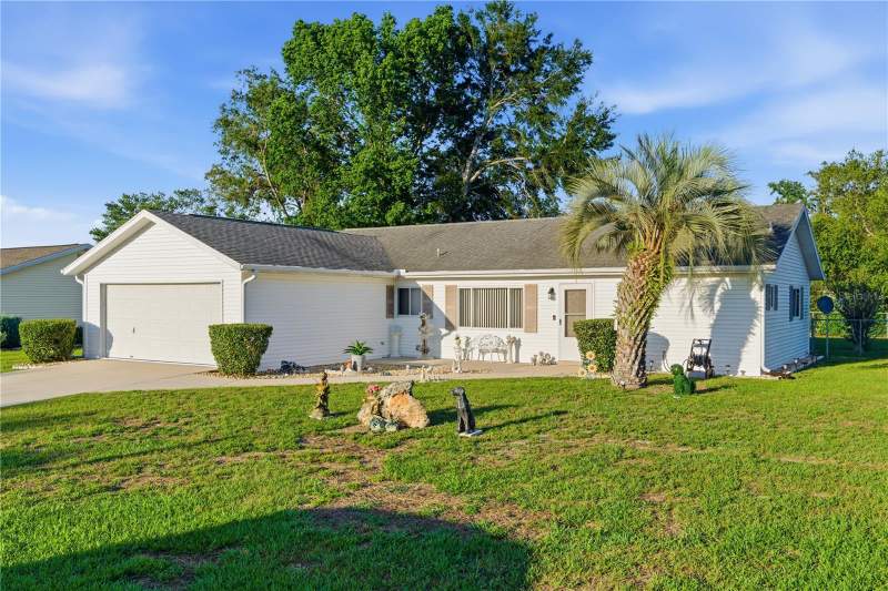 3 bedroom Single Family Residence at 11241 SW 77th Court, Palm Cay 02, Ocala — photo 3