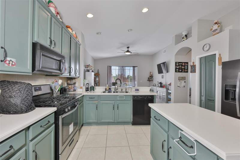 3 bedroom Single Family Residence at 5223 Clover Mist Drive, Braemar, Apollo Beach — photo 3