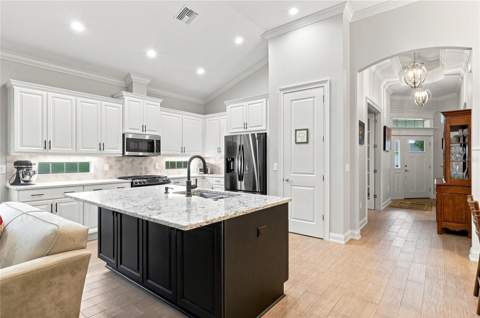 7851 Lake James Boulevard, Lakeland FL - photo 17 of 80