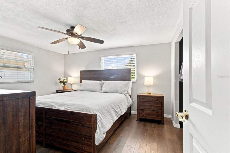 3 bedroom Single Family Residence at 8467 77TH AVENUE, BAYOU MANOR 1ST ADD, SEMINOLE — photo 4
