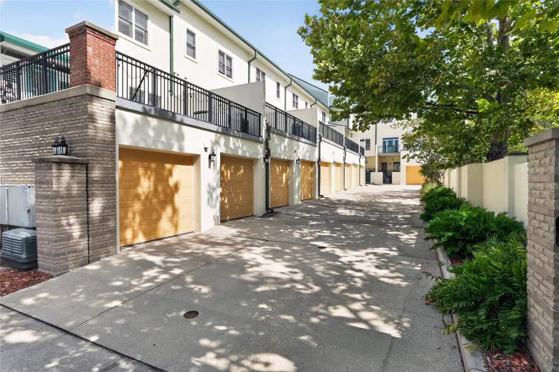 2 bedroom Condominium at 125 NE 4th Street #38, Regents Park Condo Ph II, Gainesville — photo 5