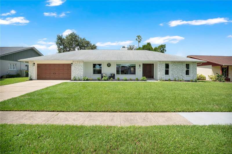 6610 ORANGE KNOLL DRIVE home for sale in Conway Lakes