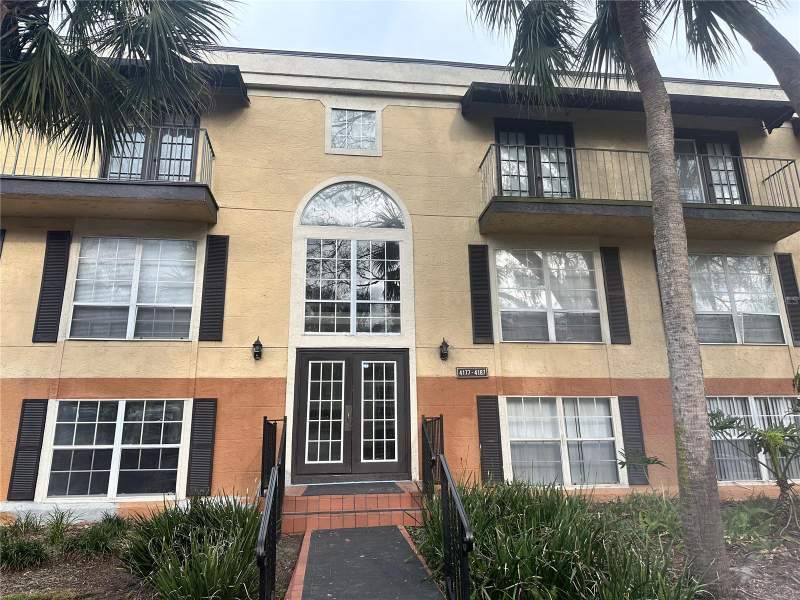 4184 VERSAILLES DRIVE #4184D home for sale in Cypress Pointe Lake