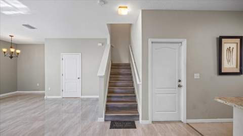12843 Buffalo Run Drive, Gibsonton FL - photo 8 of 35