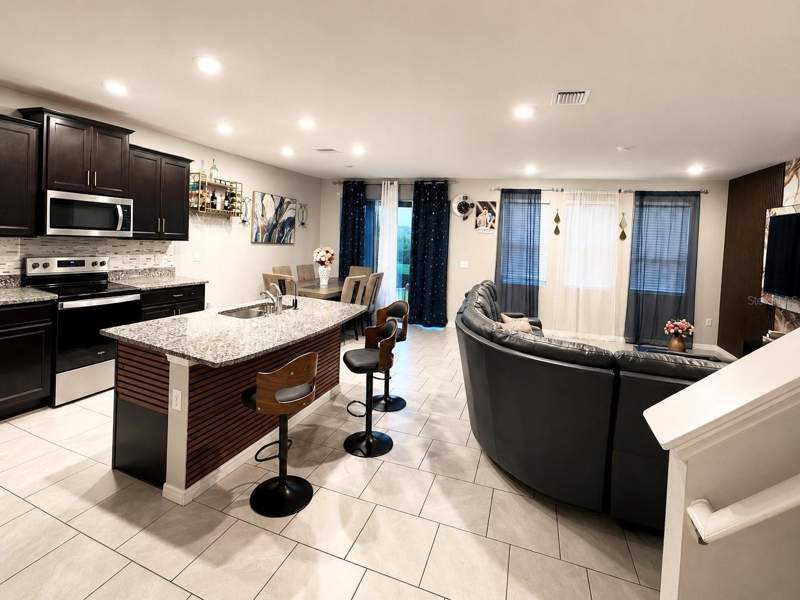 4 bedroom Single Family Residence at 3817 Sunny Spring Street, Varrea Ph 2A, Plant City — photo 5