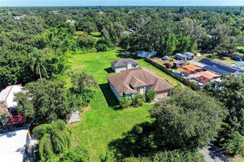 4510 Brazilnut Avenue, Sarasota FL - photo 7 of 68