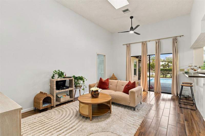 3 bedroom Single Family Residence at 1144 Hoover Street, Laurel Woodlands, Nokomis — photo 4