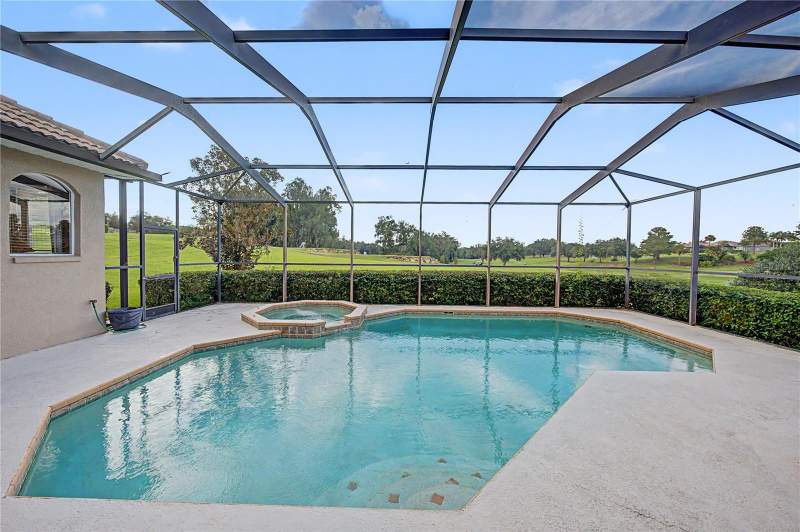 4 bedroom Single Family Residence at 13823 Thoroughbred Drive, Lake Jovita Golf And Country Club, Dade City — photo 2