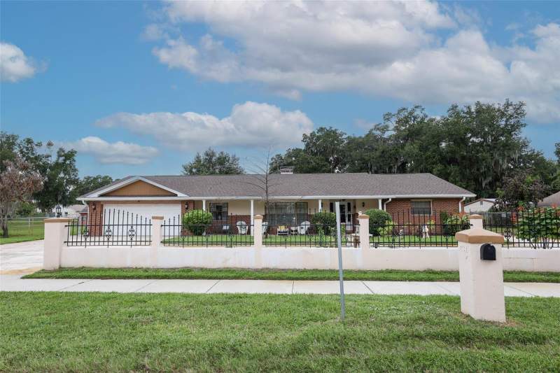 5520 ROCKWOOD AVENUE home for sale in Jessamine Beach