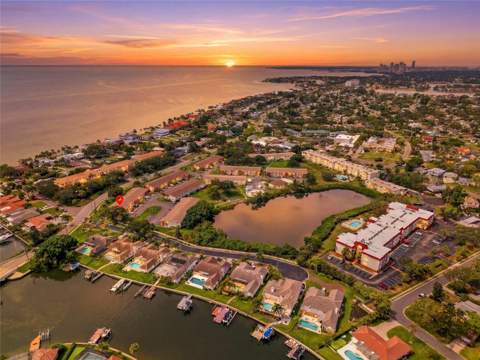 4570 Overlook Drive #175, St Petersburg FL - photo 9 of 41