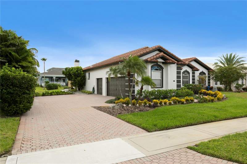 4 bedroom Single Family Residence at 6402 Rubia Circle, Flat Island, Apollo Beach — photo 2