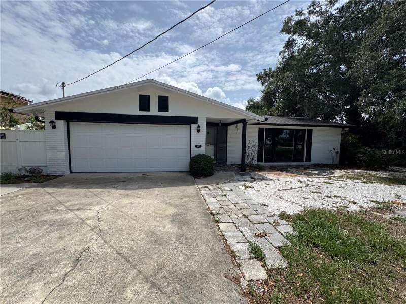 4 bedroom Single Family Residence at 907 S FLORIDA AVENUE, EL HOADLEYS ADD, TARPON SPRINGS — photo 3