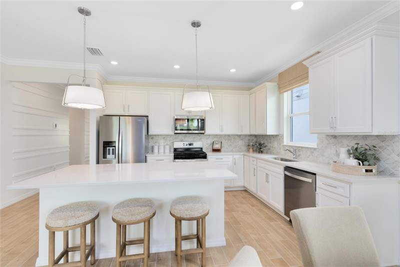 4 bedroom Single Family Residence at 16207 TROPICAL SAGE DRIVE, THE GROW, ORLANDO — photo 4