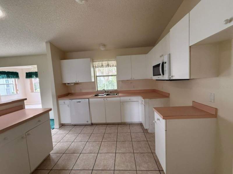 2 bedroom Single Family Residence at 208 Aragon Lane, Lady Lake Orange Blossom Gardens Unit 19, Lady Lake — photo 5