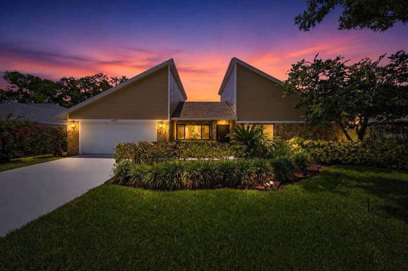 14207 ASHBURN PLACE home for sale in Carrollwood Village