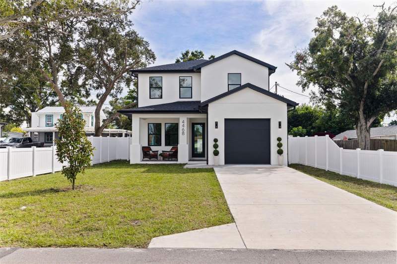 4 bedroom Single Family Residence at 4468 57th Avenue, Highland Groves, St Petersburg — photo 2