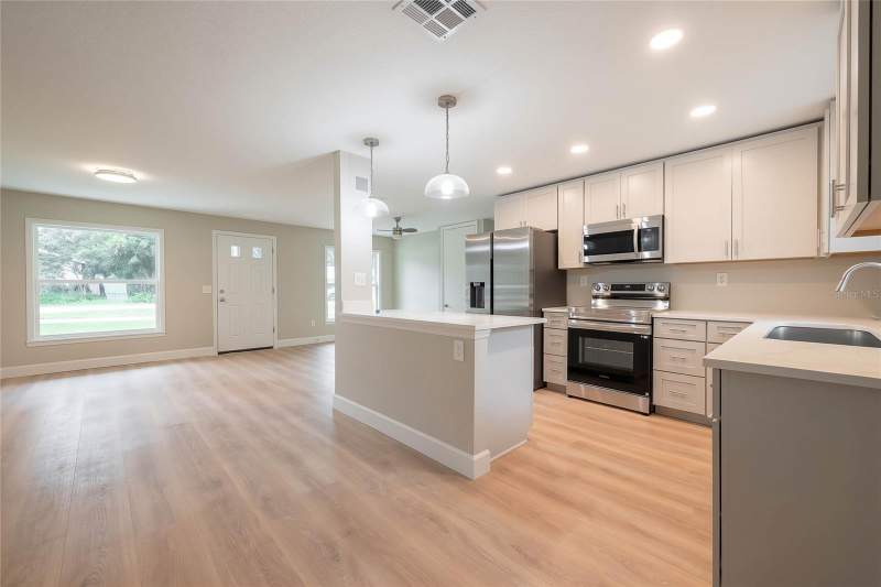 5 bedroom Single Family Residence at 341 E Citrus Street, West Altamonte Heights Sec 1, Altamonte Springs — photo 5