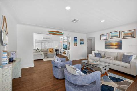 292 42nd Avenue, St Pete Beach FL - photo 6 of 6