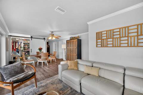 4924 Beach Drive #F, St Petersburg FL - photo 11 of 45