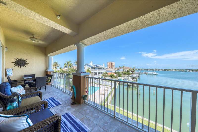3 bedroom Condominium at 17715 Gulf Boulevard #303, Las Palmas Condo, Redington Shores — photo 3