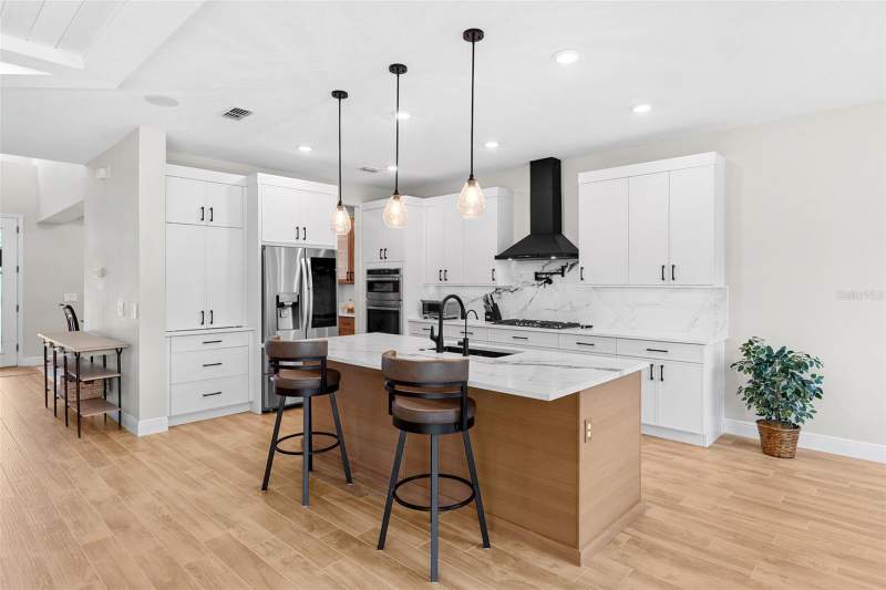 5 bedroom Single Family Residence at 1072 Pando Loop, Woodland Park Ph 8, Orlando — photo 4