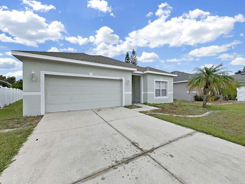 4 bedroom Single Family Residence at 9541 Cypress Harbor Drive, East Bay Lakes, Gibsonton — photo 2