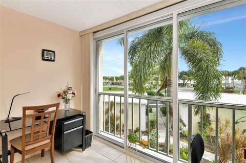 421 Cerromar Terrace #469, Venice FL - photo 23 of 44