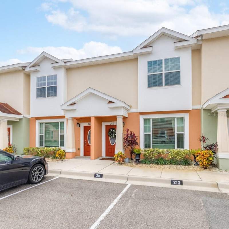 Alexander Woods Townhomes
