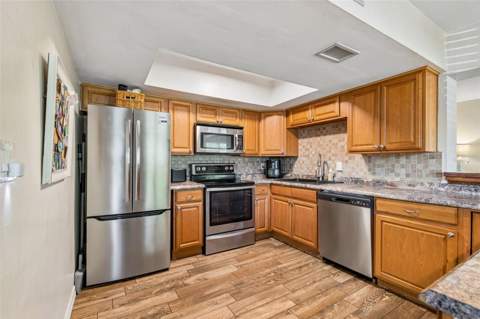 10748 Village Green Ave, Seminole FL - photo 6 of 6