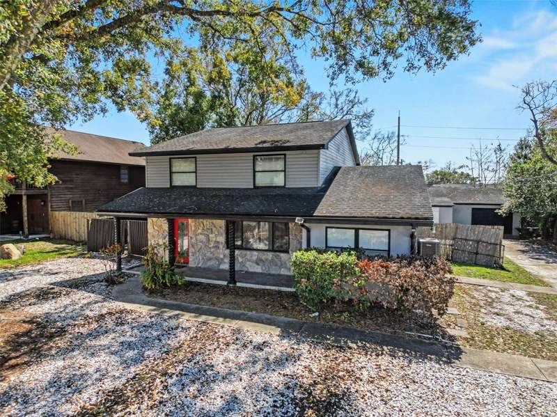 2206 HOWARD LANE home for sale in Tampas North Side Country Cl