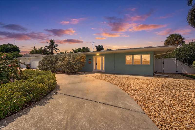 5285 40TH STREET home for sale in Maximo Moorings