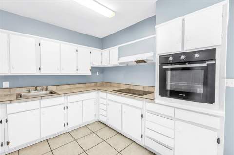 930 Alcazar Way, St Petersburg FL - photo 11 of 30