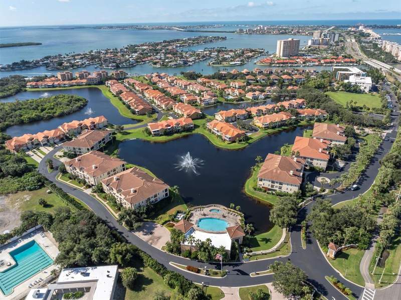 3 bedroom Townhouse at 18 Jefferson Court, College Landings Rep, St Petersburg — photo 4