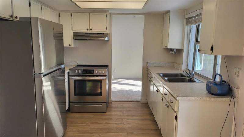 2 bedroom Single Family Residence at 14140 88th Avenue, Tamarac By The Gulf 2nd Add, Seminole — photo 4