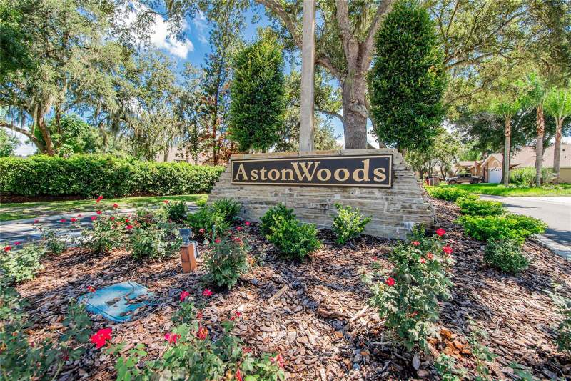 4 bedroom Single Family Residence at 2704 Aston Avenue, Walden Lake Unit 27 Ph 02 Sec A, Plant City — photo 2