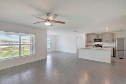 810 Ace Outlaw Avenue, Ruskin FL - photo 8 of 39