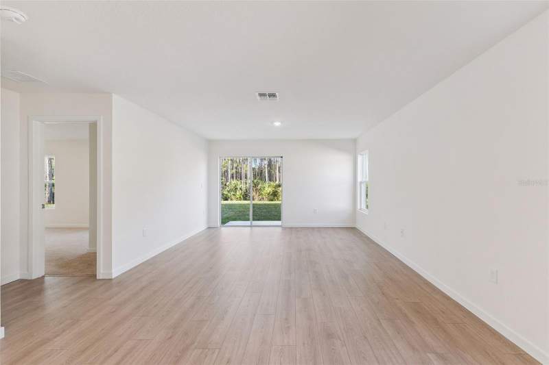 5 bedroom Single Family Residence at 145 Heirloom Drive, Gardenside Ph 1/Ormond Station, Ormond Beach — photo 4