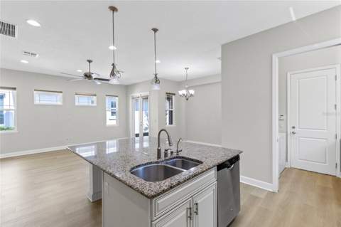 8460 Bergson Place, Orlando FL - photo 10 of 40