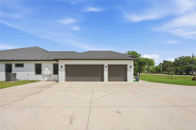 4 bedroom Single Family Residence at 5700 Bancroft Boulevard, Cape Orlando Estates, Orlando — photo 4