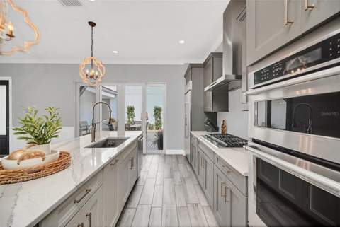 8878 Bismarck Palm Drive, Winter Garden FL - photo 14 of 41
