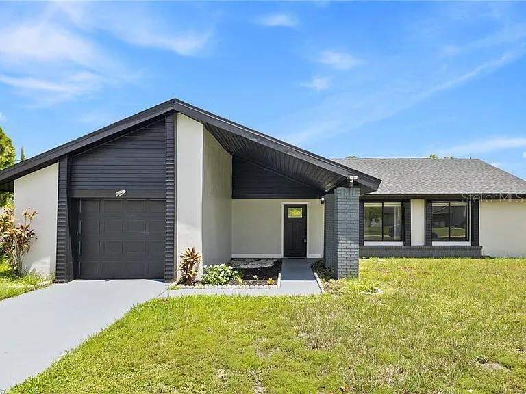 17 S FLAG CT home for sale in Poinciana Village 1 Nbhd 3 South