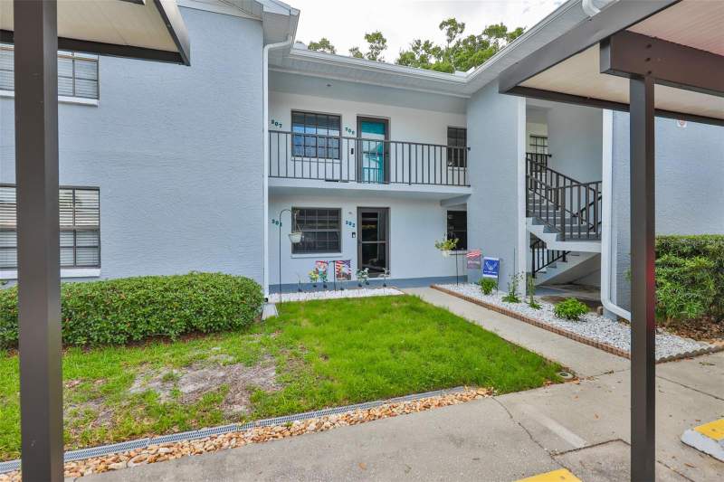 2 bedroom Condominium at 11800 Park Boulevard #308, Oaks Of Seminole Condo, Seminole — photo 2