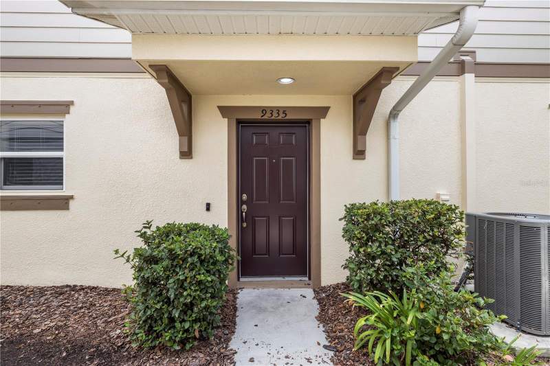 2 bedroom Townhouse at 9335 American Hickory Lane, Magnolia Park Northeast E, Riverview — photo 2