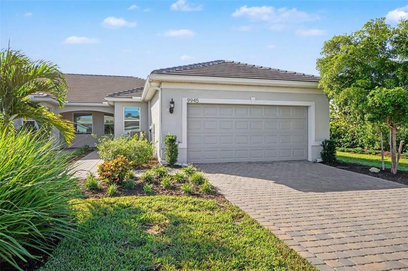 2 bedroom Single Family Residence at 9945 Bright Water Drive, Beachwalk By Manasota Key Ph 1, Englewood — photo 2