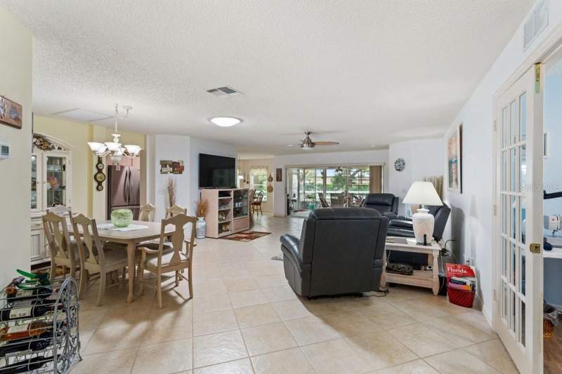 2 bedroom Single Family Residence at 9656 SW 93rd Loop, On Top/The World, Ocala — photo 2