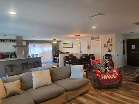1117 Webb Drive, Clearwater FL - photo 16 of 54