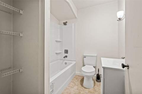 16119 Wilson Boulevard, Brooksville FL - photo 17 of 39